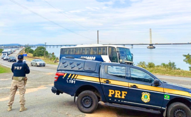 Bloqueio na Ponte Anita Garibaldi gera 3 km de filas na BR-101 