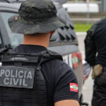 Operação contra lavagem de R$ 1,1 bilhão do tráfico prende mulher no Sul de SC