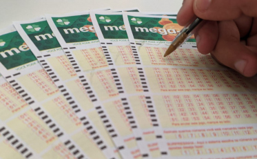 Concurso 3032 da Mega-Sena: veja os números sorteados nesta quinta-feira (16)