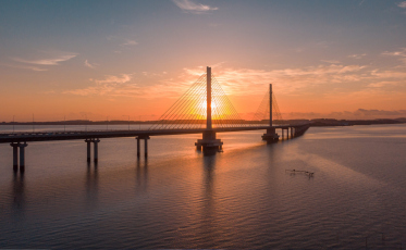 Ponte de Laguna completa 11 anos em meio à interdição; obra de R$ 760 milhões