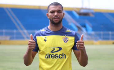 Tigre busca zagueiro e tenta abater pena de Dal Farra