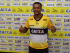 Zé Carlos é apresentado e promete fazer 20 gols na temporada (ÁUDIO)