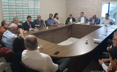Empresários e gestores criam grupo de trabalho no Porto de Imbituba