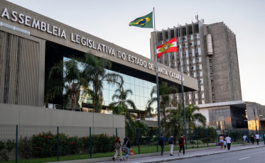 Veja os deputados estaduais do Sul de SC eleitos neste domingo