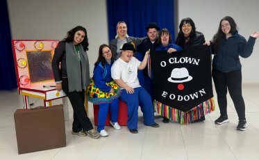 Emoção e risos se encontram em nova montagem do grupo O Clown e o Down