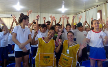 Ação educativa visa orientar alunos sobre o Aedes Aegypti