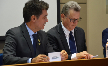 Para ser secretário, Acélio encerra longa história no MDB