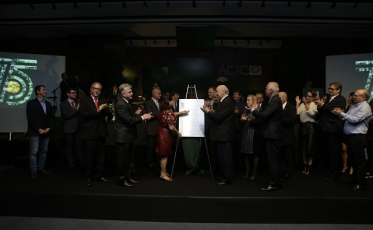 Tempos de homenagens na Acic