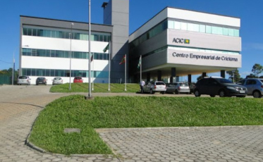 Acic abre núcleo setorial de compradores