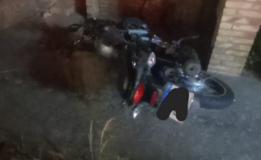 Acidente entre carro e moto deixa dois feridos em Cocal do Sul
