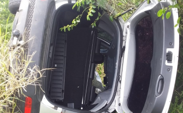 Mulher passa mal e colide em carro na Rodovia Genésio Mazon