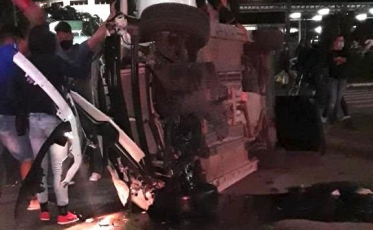 Acidente grave deixa vítima presa às ferragens (VÍDEO)