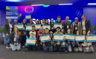 Educação empreendedora da Abadeus forma equipe campeã em competição estadual