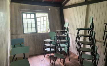 Vereadora questiona abandono de materiais na antiga sede da Famcri