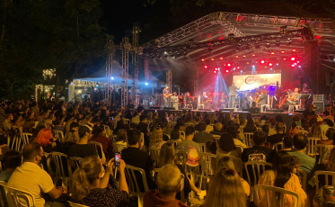 Em imagens, a abertura do Natal de Criciúma (VÍDEO)