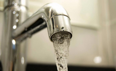 Saúde investiga mortes de crianças por água contaminada