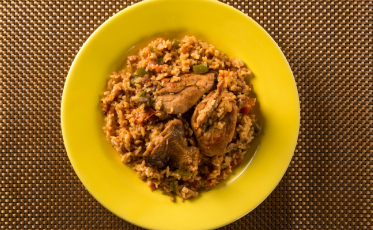 Curso de Gastronomia e Gestão em Turismo da Unesc promovem Galinhada Solidária