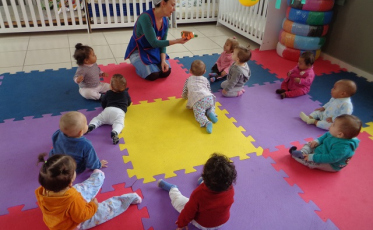 As canções para alegrar e interagir com as crianças