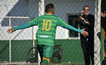 Líder ganha outra e segue absoluto na Série B