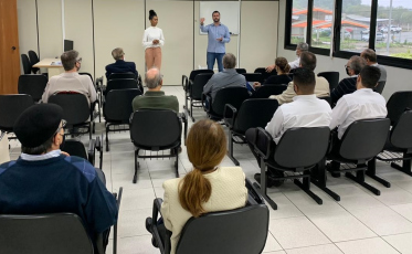 Alex Michels e Bia visitam Zefiro Giassi