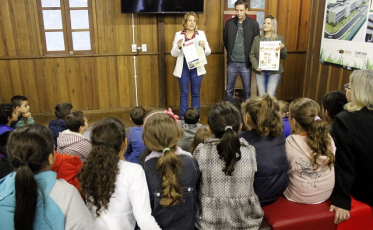 Projeto leva estudantes à Mina de Visitação