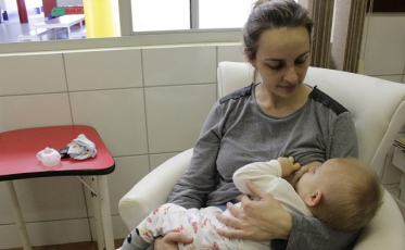 Forquilhinha incentiva o aleitamento materno nos CEIs