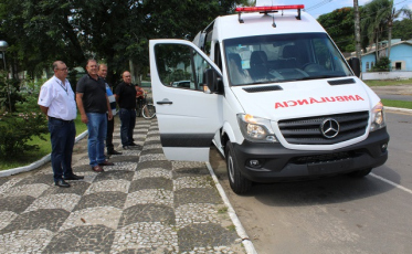 Saúde de Maracajá passa a ter três ambulâncias