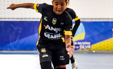 Anjos do Futsal/Unesc chega à reta final com jogos equilibrados e semifinais definidas