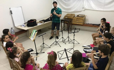 Associação de Moradores promove socialização através da música
