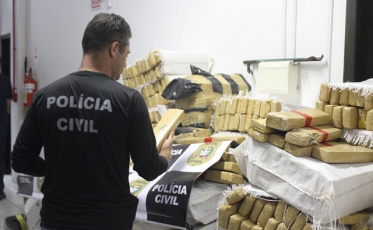DIC apreende quase duas toneladas de maconha