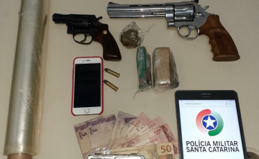 Homem é preso por porte ilegal de arma e tráfico de drogas