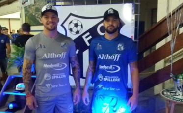 Caravaggio apresenta elenco e uniforme em paella festiva