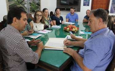 Sem orçamento, prefeito culpa os vereadores em Maracajá