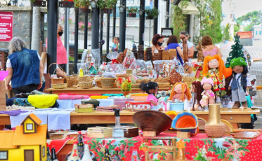 Rua coberta recebe feira de artesanato neste domingo