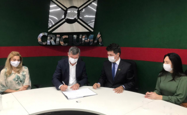 Ricardo Fabris assume Prefeitura de Criciúma