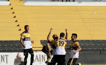 Com facilidade, Tigre volta a vencer no Catarinense (VÍDEO)