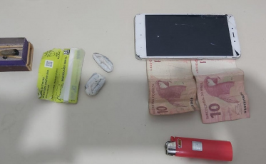 Adolescentes são conduzidos por uso de drogas na “Praça da antiga Cesaca”