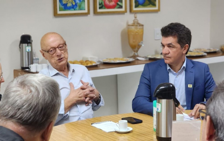 Amin mira Salvaro e tenta atrair ex-prefeito ao PP