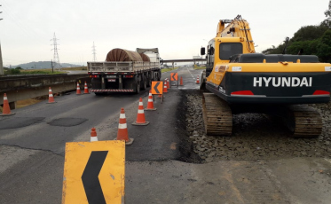 Tarde de muito trabalho na BR-101 (VÍDEOS)