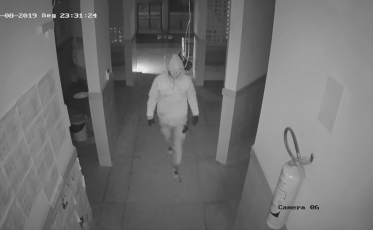 Bandidos arrombam Centro de Educação Infantil