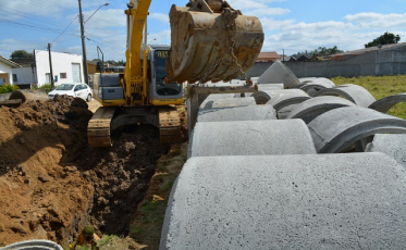 Prefeitura recupera drenagem no Bairro Monte Verde