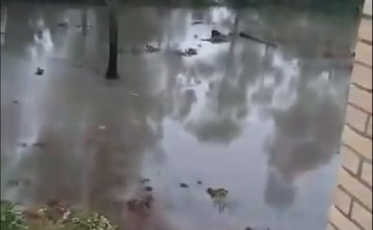 No bairro Sangão, moradores preocupados com nível do rio (VÍDEO)