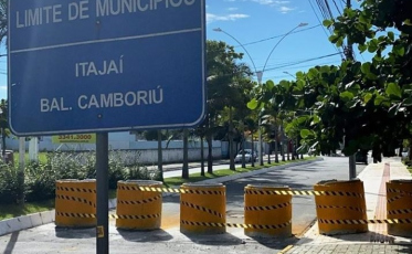 Em Balneário Camboriú, praias interditadas e acessos bloqueados (VÍDEO)