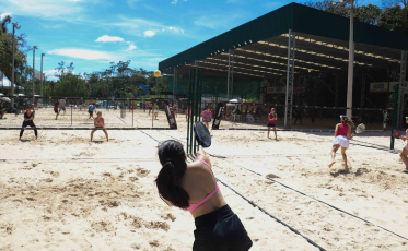 Competição, chope e diversão: vem aí o segundo Corujão de Beach Tennis do Mampituba