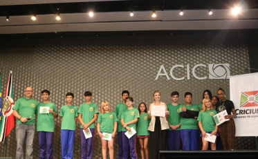 Clube do Jovem Empreendedor 2024 encerra com feira estudantil na Acic