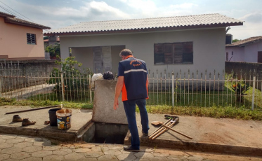 Em prevenção, Içara limpa bocas de lobo
