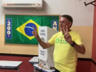 Bolsonaro vota no Rio de Janeiro