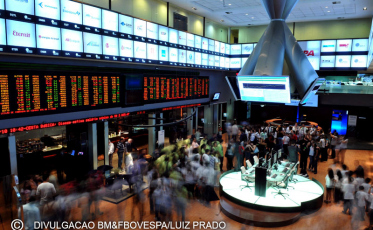 Ibovespa se recupera parcialmente e mercado segue incerto com o Coronavírus