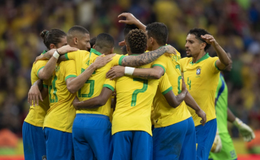 Brasil massacra Honduras: 7 a 0 em Porto Alegre