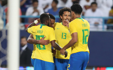 Deu Brasil: 2 a 0 na Arábia Saudita